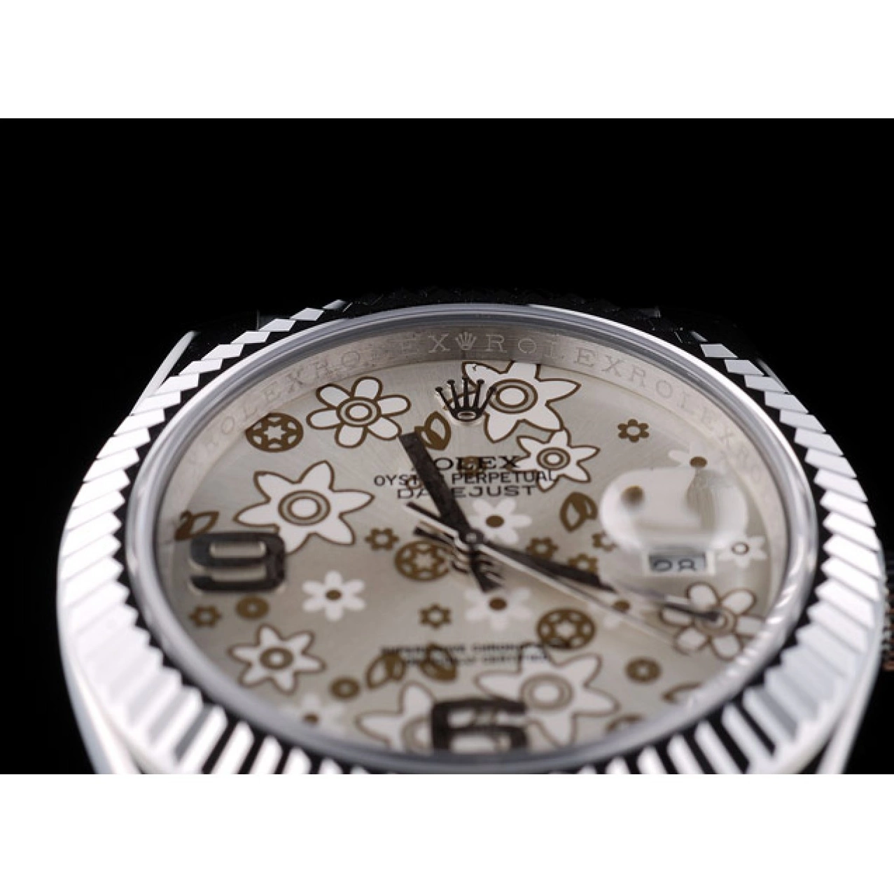 Aaa replica watch Silver DateJust Flower Dial Rolex Steel Stainless Bezel 41983 Ribbed 0729
